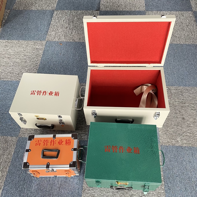 通川爆破工程作业箱如何选择？玻璃钢与传统材质的全面对比